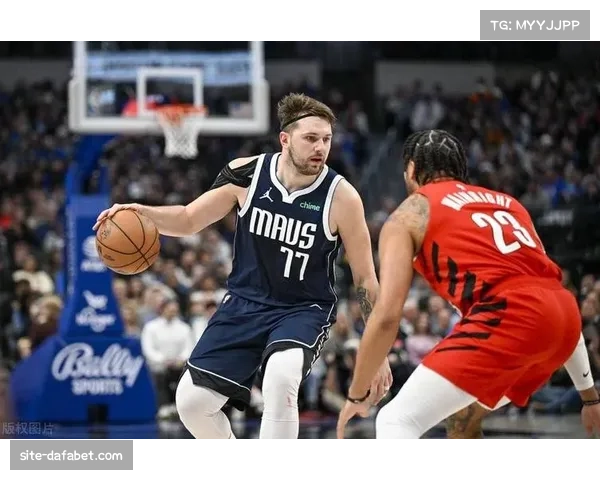 姆本27分11篮板11助攻三双数据 爵士大胜灰熊46分